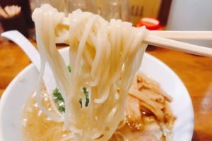 細麺の潮ラーメン