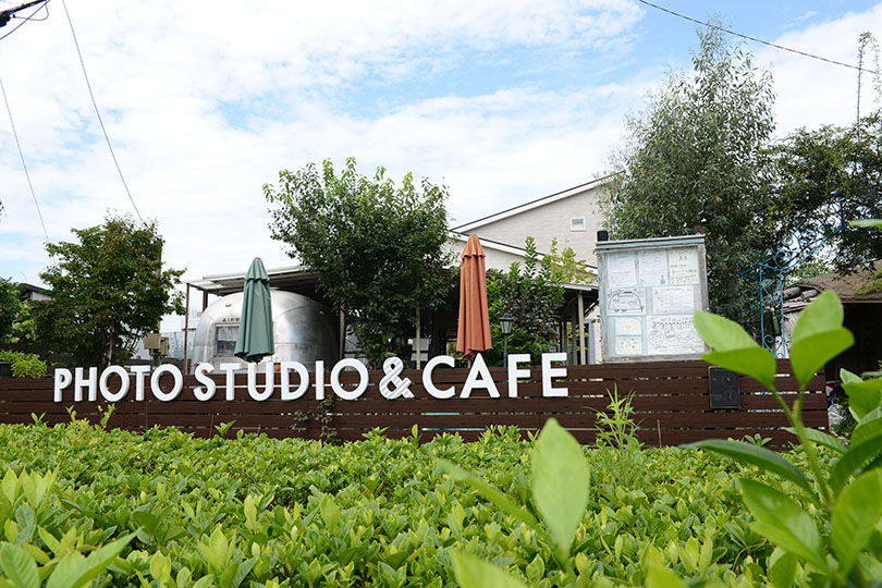 【ハナスタジオ】プロの技と想いが光る！船橋にあるガーデンとカフェが併設したフォトスタジオ