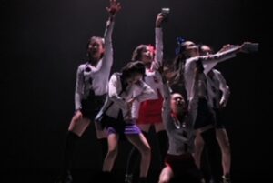 M☆キッズダンススタジオの公演風景